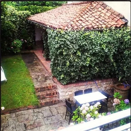 Mima's House - La Casa De Mima * Comillas