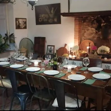 Mima's House - La Casa De Mima