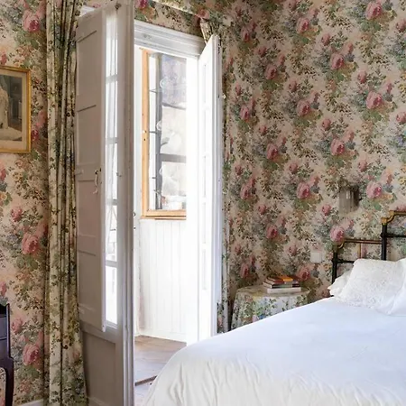 Mima's House - La Casa De Mima Comillas