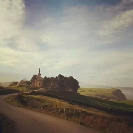 Mima's House - La Casa De Mima * Comillas