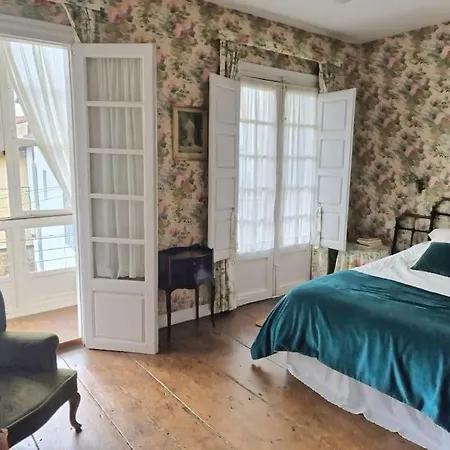 Mima's House - La Casa De Mima Comillas