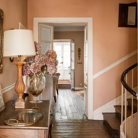 Mima's House - La Casa De Mima