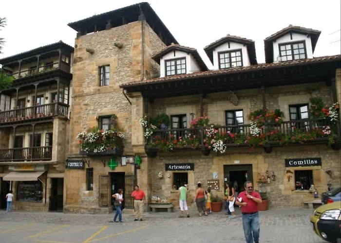 Mima's House - La Casa De Mima Comillas