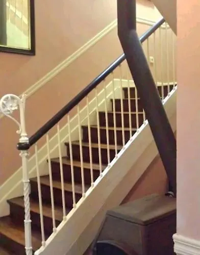 Mima's House - La Casa De Mima *