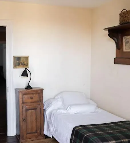 Mima's House - La Casa De Mima * Comillas