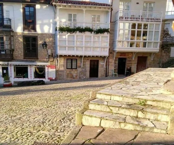 Mima's House - La Casa De Mima Comillas