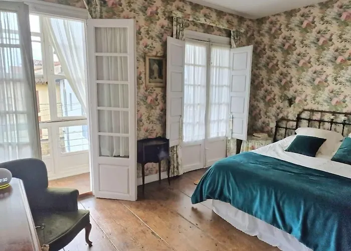 Mima's House - La Casa De Mima Comillas